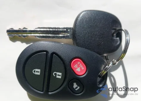 2008 Toyota Sequoia Platinum 5.7L V8 из США, поврежденный, VIN 5TDBY67A98S020484